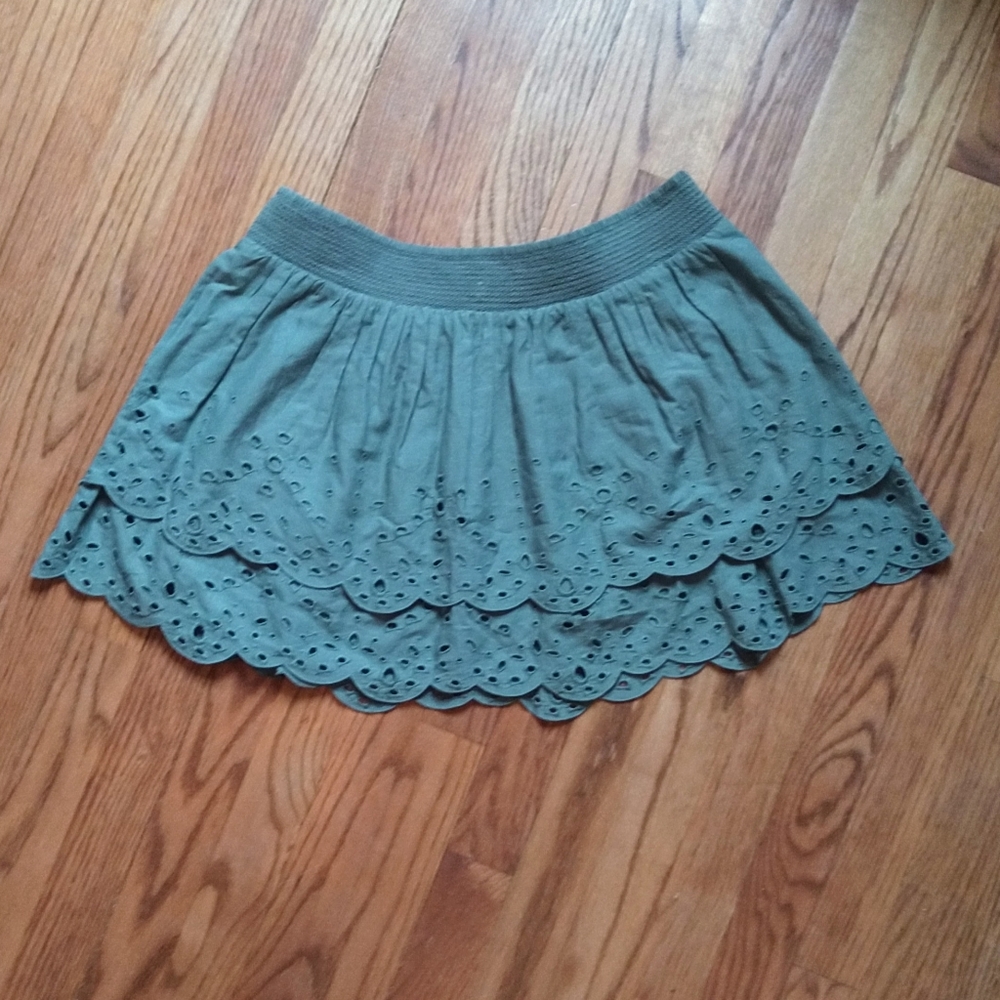 AE eyelet skirt
